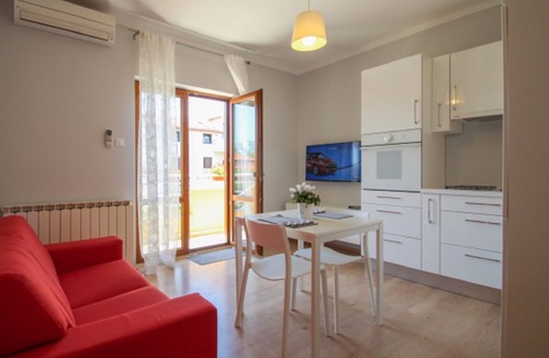 Novigrad Apartment | Cute little apartment Alenka only 300m to the beach