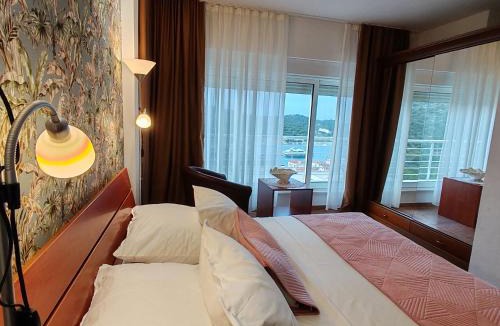 Vis House | D&D Veyra suites