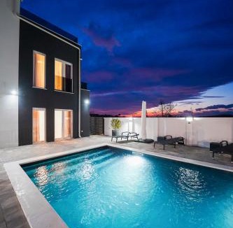 Zemunik Donji Apartment | D-Palace Apartments-Olive tree