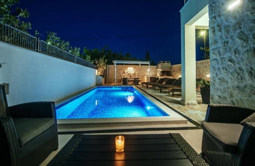 Vinjerac Villa | Dalmatian Villa Castello Coza with pool