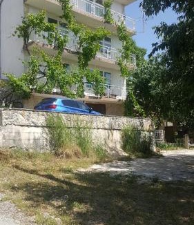 Siroke Apartment | David in 5