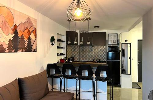 Poiana Tapului Apartment | Deer House - Fireplace 1BR near Sinaia Plaza