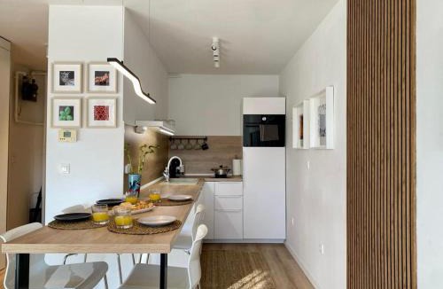 Novi Zagreb Apartment | Delux apartment LA ARENA with private garage