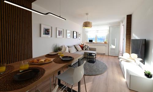 Novi Zagreb Apartment | Delux apartment LA ARENA with private garage
