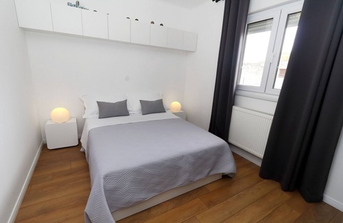 Bidol Apartment | Delux apartment with terrace in the center of town for 6 people