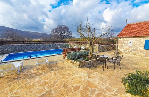 Krusevo Villa | Didini Dvori - One Bedroom Villa, Sleeps 4