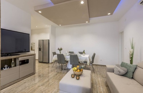 Solin House | Diverso A&B Holiday property