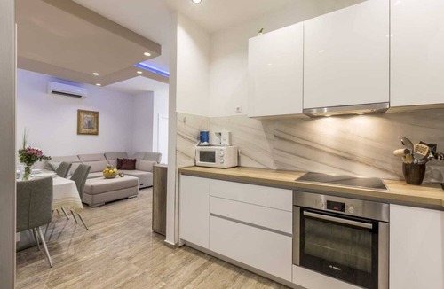 Solin House | Diverso A&B Holiday property