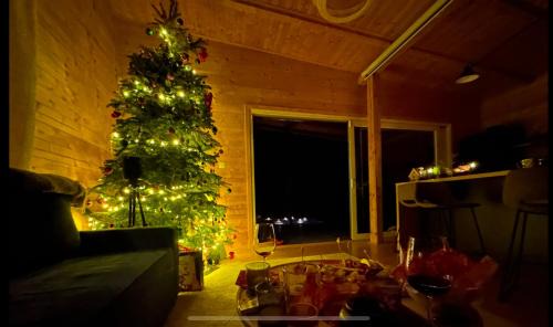 Karlovac Villa | Dobra Vila I Riverside Cabin Retreat