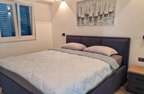 Loviste Apartment | DOWNTOWN VlEW