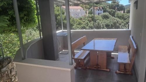 Ubli Apartment | Dragovoda bay