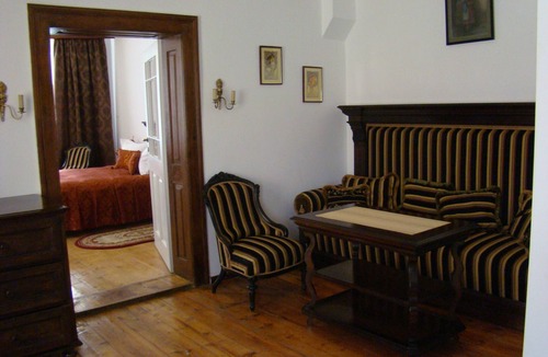 Miercurea Sibiului House | DROWRY APARTMENT -Drops of tradition, nature and relaxation.