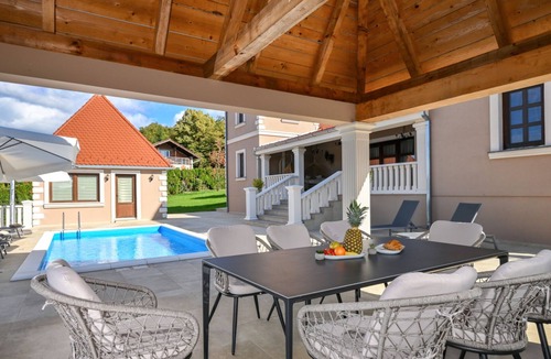 Sveti Ilija Villa | Dvori Perdedaj by Villas Guide