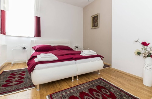 Ljubljana City Centre Apartment | E&E Apartments 4* Free Parking/City Center LJ
