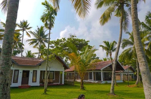 Vaikom Bed & Breakfast | Ekantha Ala