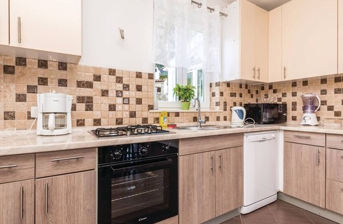 Brsec Apartment | Elegant Brsec Apartments with Sea View - Three Bedroom Apartment with Sea View
