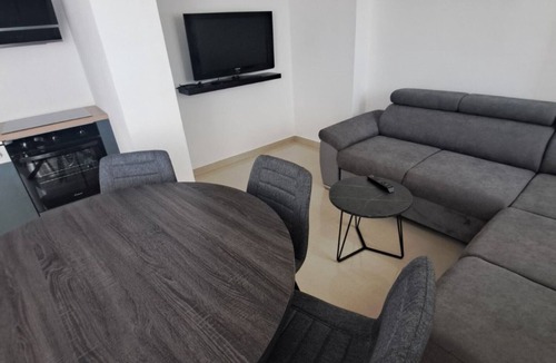 Brsec Apartment | Elegant Brsec Apartments with Sea View - Two Bedroom Apartment with Sea View