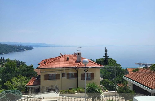 Volosko Apartment | Elegant Sea-View Apartment with Spacious Balcony, Steps from the Adriatic