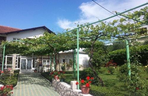Medjugorje House | Elez Serenity Guesthouse - Triple room with Balcony