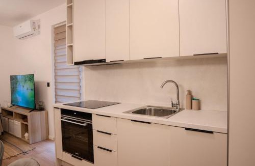 Novi Zagreb Apartment | Elly Arena Zagreb Apartment Home