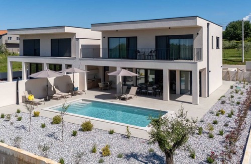 Kosinozici Villa | Elysium Escape Villa by aneo travel