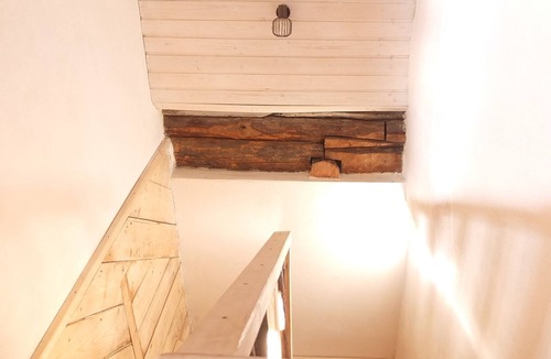 Valsanesti House | Enchanting Old Traditional House & Garden near Forest close to Curtea de Arges