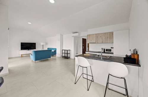 Cres Apartment | Enchanting Summer Apartment with Sea View