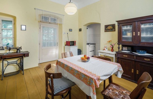 Ilok House | Enjoyable estate in charming Ilok with Danube views, wine and experiences