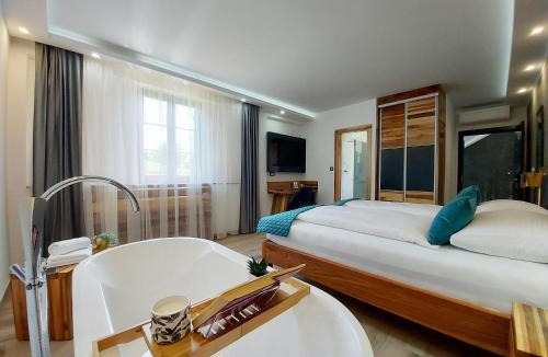 Jezerce Bed & Breakfast | Etno Boutique