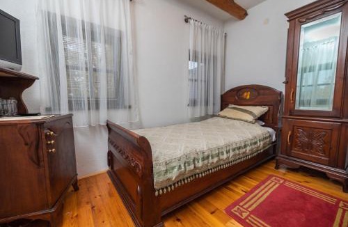 Bijeljina Hotel | Etno selo Stanišići Hotel Pirg