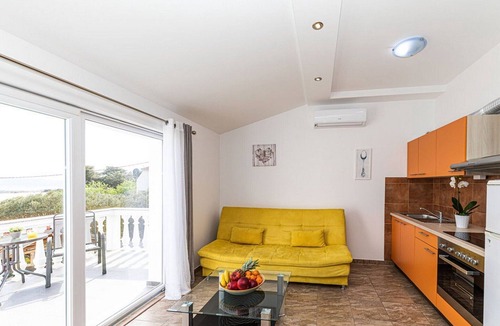 Rudine Villa | Exquisite Spacious Villa Bufaline with Pool and Gym - Eight Bedroom Villa with Pool and Gym