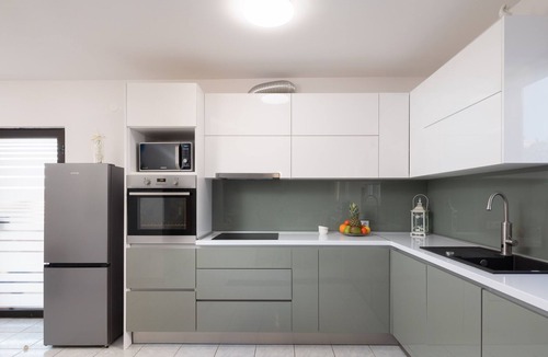Celina House | für 12 Personen in Stanići, Dalmatien (Mitteldal by Interhome