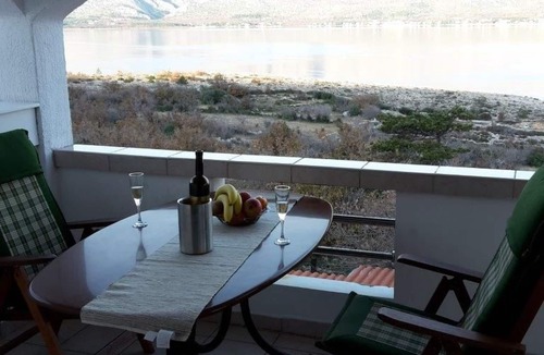 Vinjerac Apartment | für fünf Personen mit Balkon by Interhome