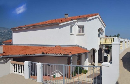 Vinjerac Apartment | für vier Personen mit Terrasse by Interhome