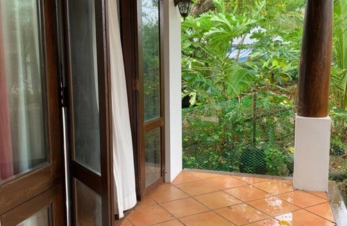 Mararikulam Cottage | Fabulous 2 Bedroom Hall cottage on Marari Beach!