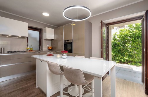 Porec House | Family-friendly,air-conditioned, quiet location, garden, barbecue, pets welcome.