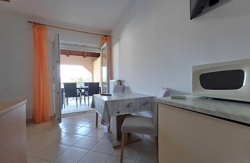 Skrbcici Apartment | Family-friendly apartment Pinea 3°, quiet location, air-conditioned, up to 3 persons