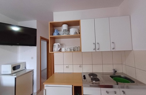 Skrbcici Apartment | Family-friendly apartment Pinea 3°, quiet location, air-conditioned, up to 3 persons