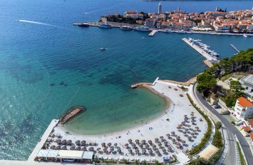 Mundanije Apartment | Family-friendly apartments with swimming pool Mundanije, Rab - 5076