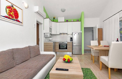 Tucepi House | Family Friendly Holiday House in Tučepi with Private Pool and Mountain View