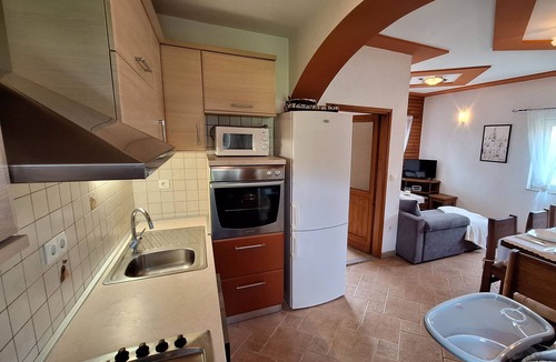 Vrlika House | Family-friendly house with hot tub Maovice, Zagora (K-24306)