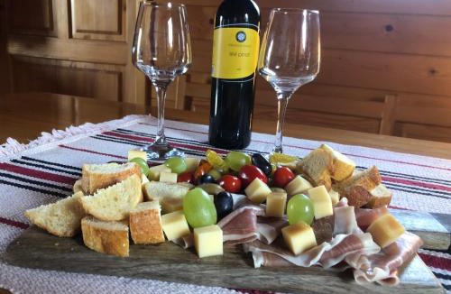 Duga Resa House | Family-friendly house with hot tub Mihalic Selo, Karlovac - 22351