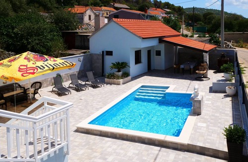 Marina House | Family friendly house with a swimming pool Vinovac, Zagora (K-22041)