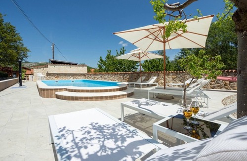 Vrlika House | Family friendly house with a swimming pool Maovice, Zagora (K-24726)