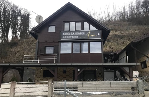 Mace House | Family-friendly house with hot tub Veliki Komor, Zagorje (K-23212)