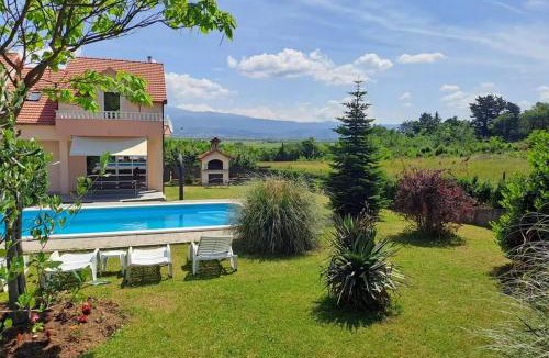 Sinj House | Family friendly house with a swimming pool Sinj, Zagora - 24347