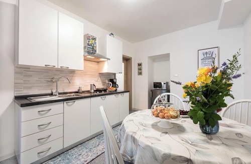 Grabri Apartment | Family-friendly Modern Apartment