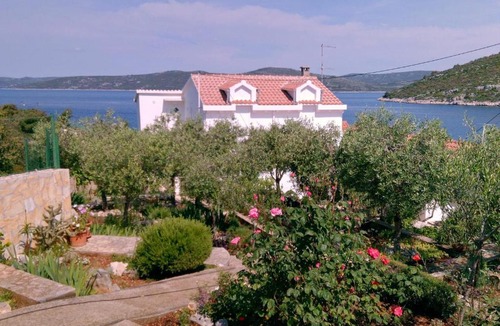 Veliki Drvenik Apartment | Family friendly seaside apartments Drvenik Veliki, Drvenik - 11832