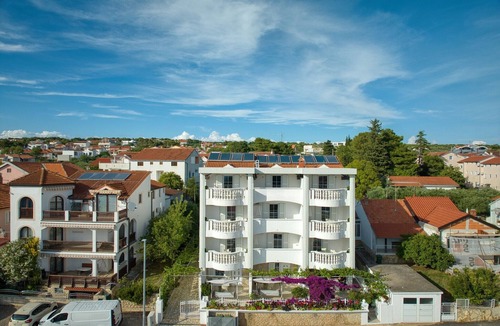 Sveti Filip i Jakov Apartment | Family Haven on the Dalmatian Beach