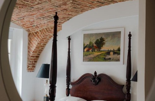 Donji Grad Apartment | Fantabulous Old Town Condo